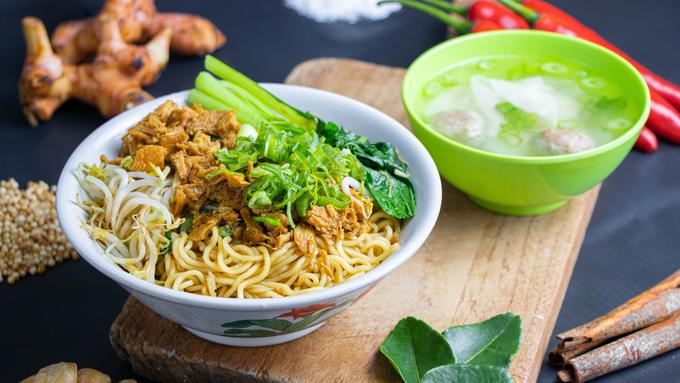 Cara Membuat Minyak Sayur Mie Ayam