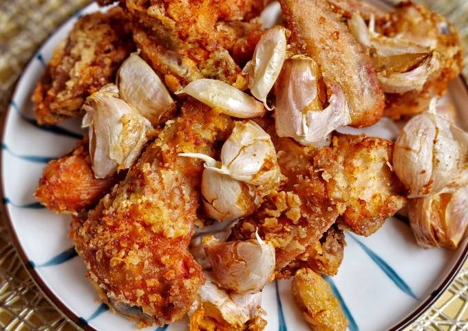 Resep dan Cara Membuat Ayam Goreng Bawang Putih Yang Simpel