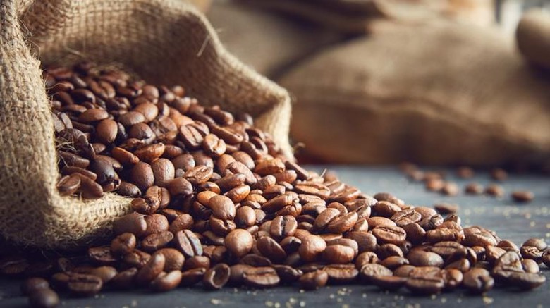 Keunggulan Pengupas Biji Kopi, Hasil Kupasan Lebih Maksimal