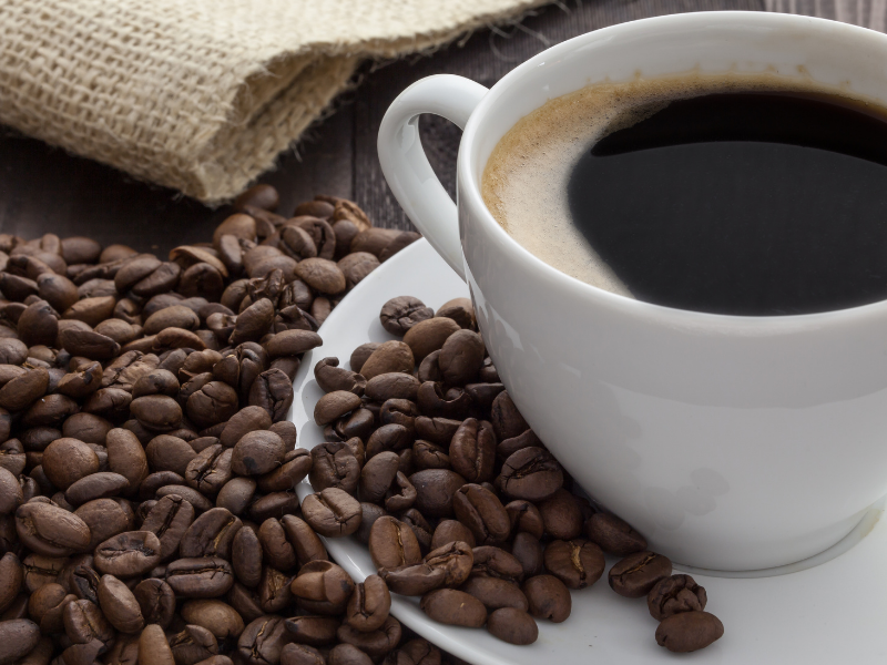 Cara Membuat Kopi Latte dengan Mesin Pembuat Kopi