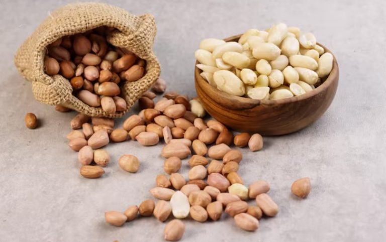 cara mengupas kacang tanah kering